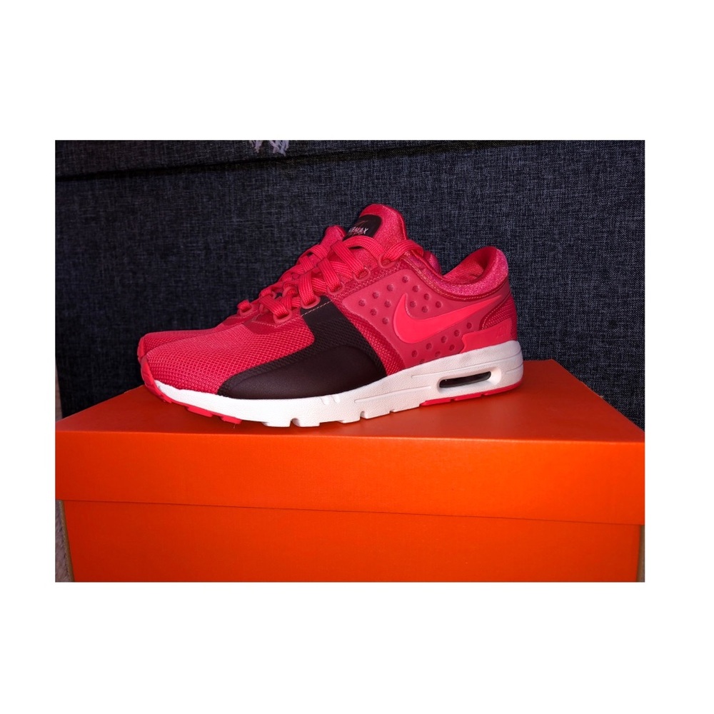 the zeros shoes nike